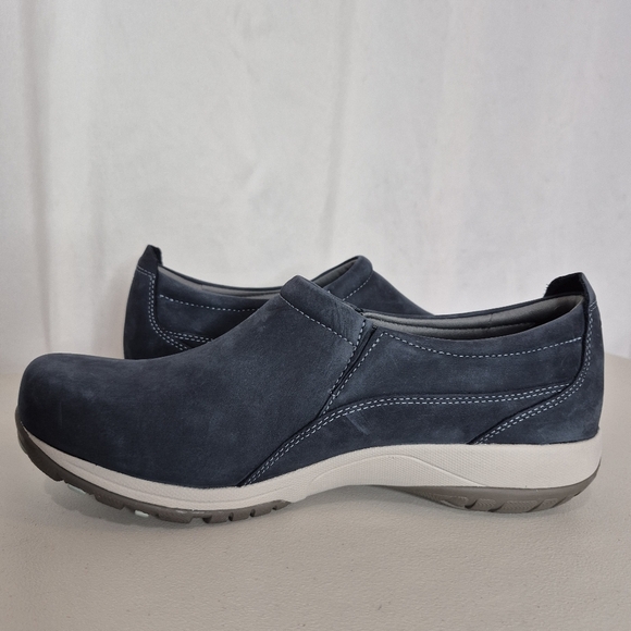 Dansko Patti Waterproof Milled Nubuck Leather Slip-On Shoe - Size 11.5 / 42 - Picture 2 of 15